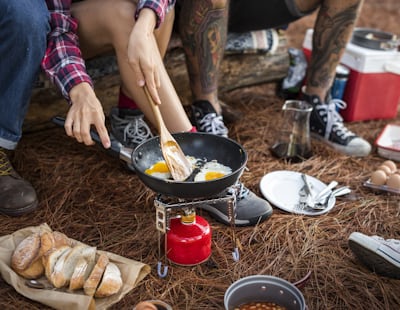 No-cook camping trail food - solo camping food ideas no cooking